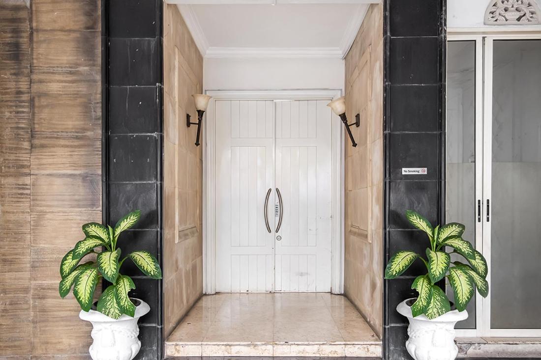 Twospaces Living At The Unit Residence Jakarta Exterior foto